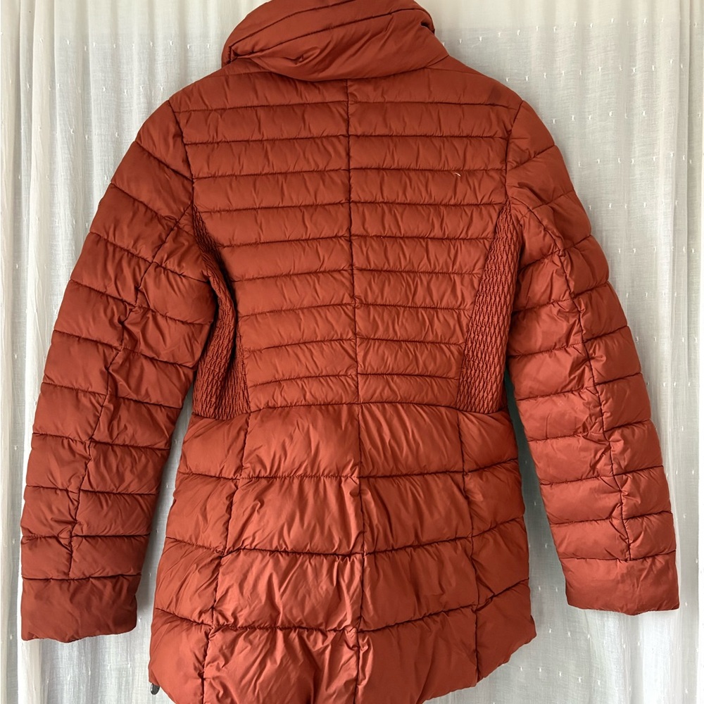 Bernardo puffer jacket in a burnt orange - Picture 3 of 5